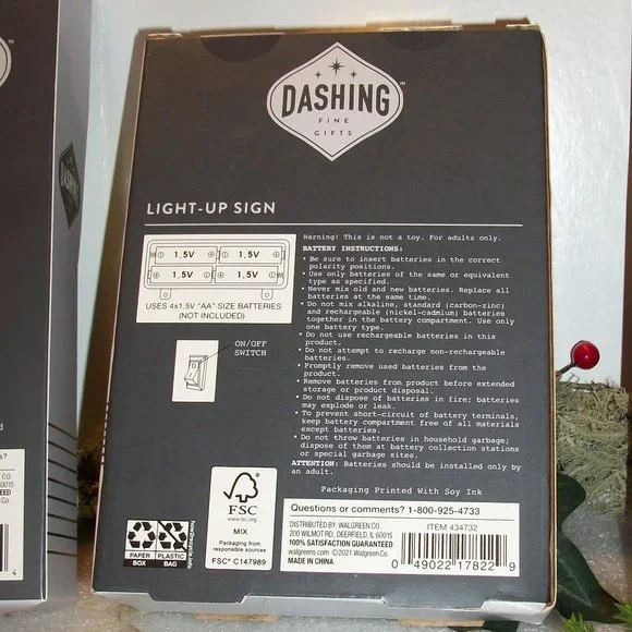 6 Pc DASHING Gift Bundle 2 Running Belts 2 Selfie Lights 1 Light-Up Sign 1 Hook